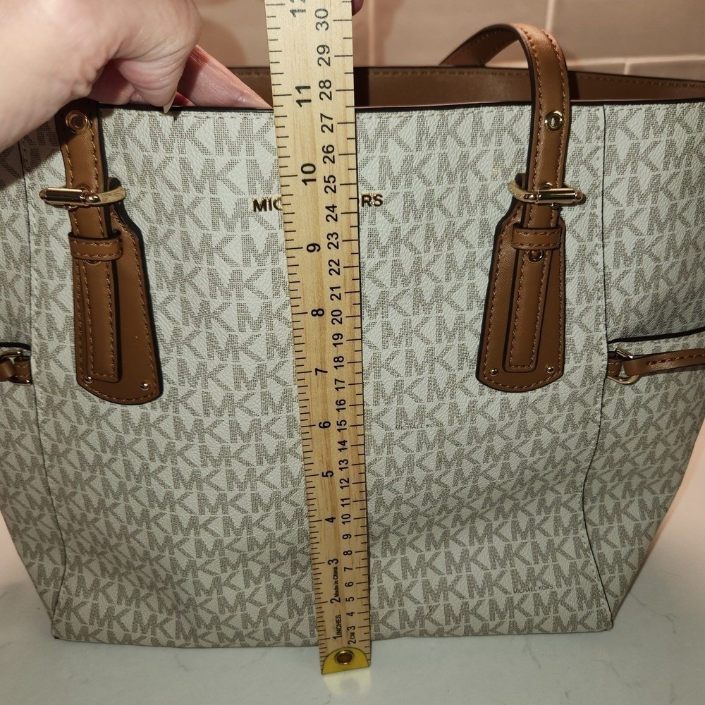 Michael Kors Signature Canvas Monogram Voyager East West Tote Purse Bag Vanilla - Picture 7 of 10
